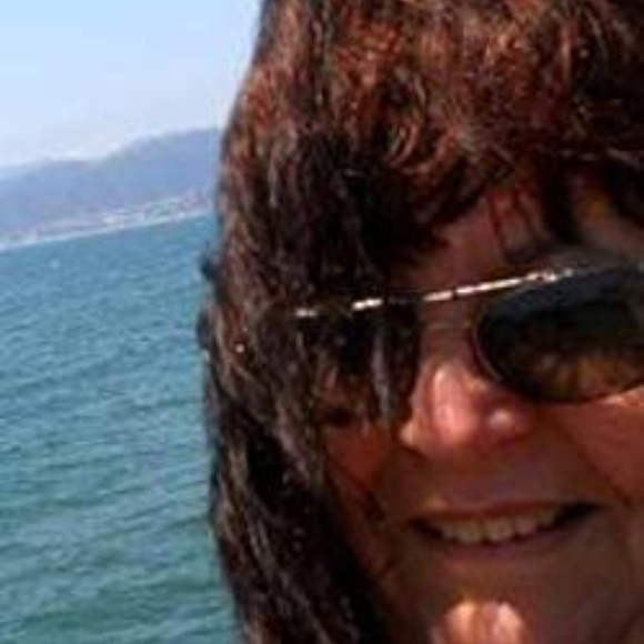 Meet your Posher, Eve - Picture 2 of 2